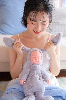 小魔女蒙娜